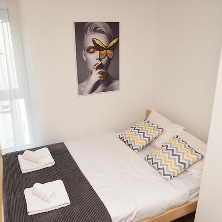 Millenium Apartment Соко Баня Екстериор снимка